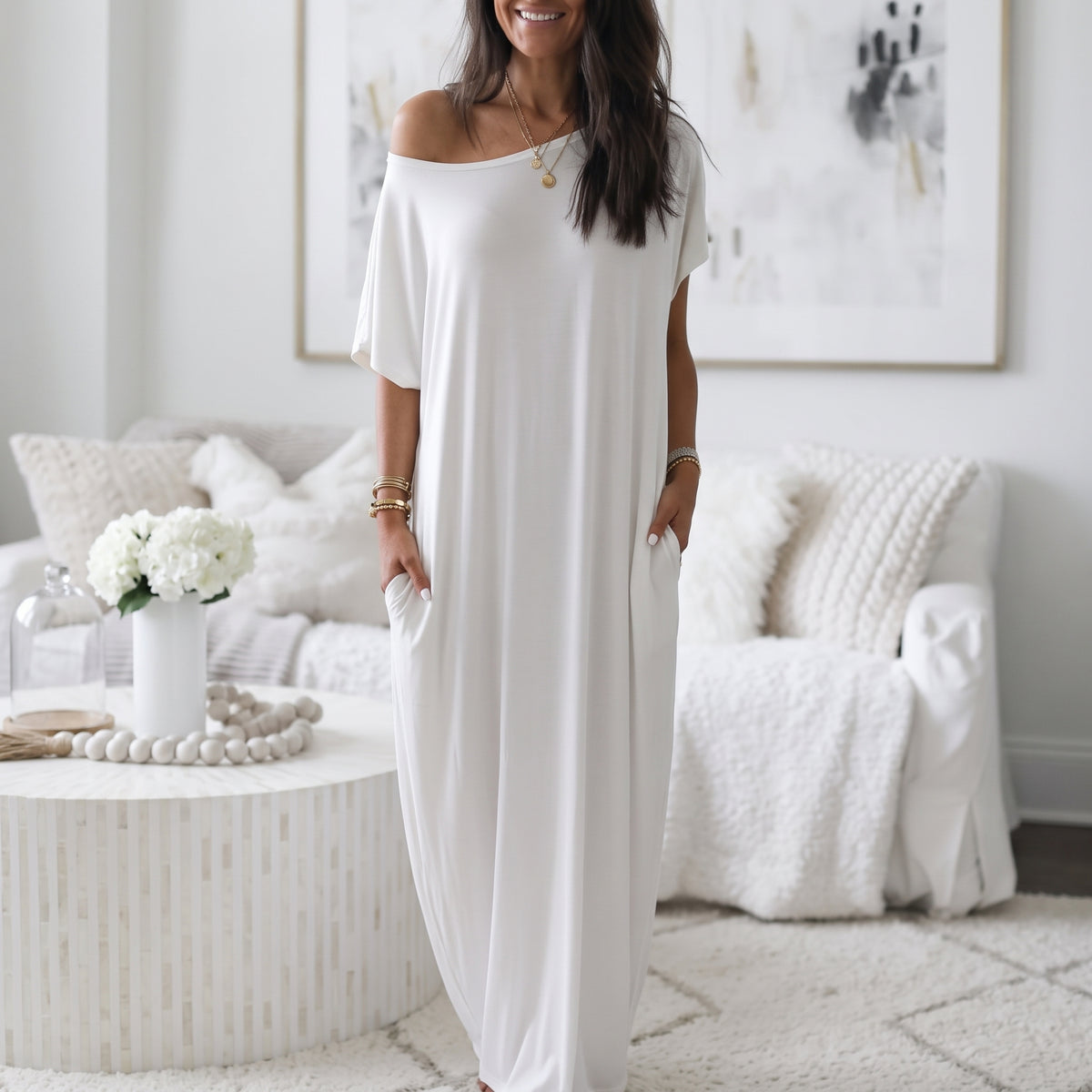Robe ample à encolure asymétrique et manches courtes