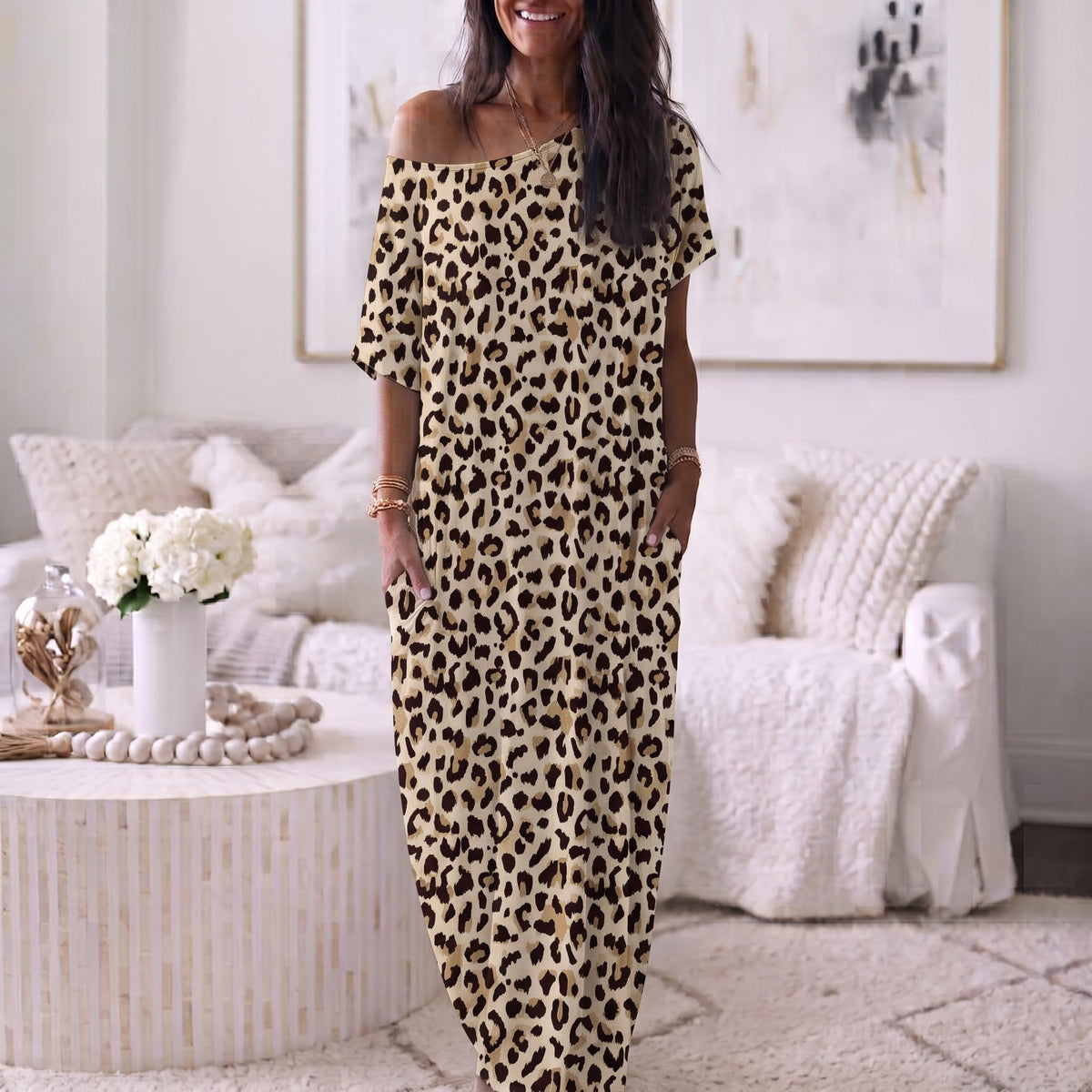 Robe ample à encolure asymétrique et manches courtes
