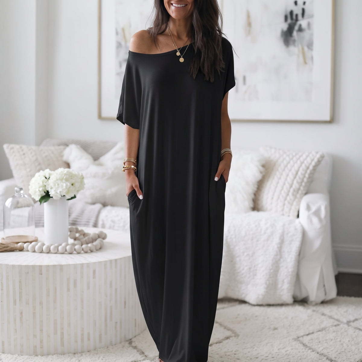 Robe ample à encolure asymétrique et manches courtes